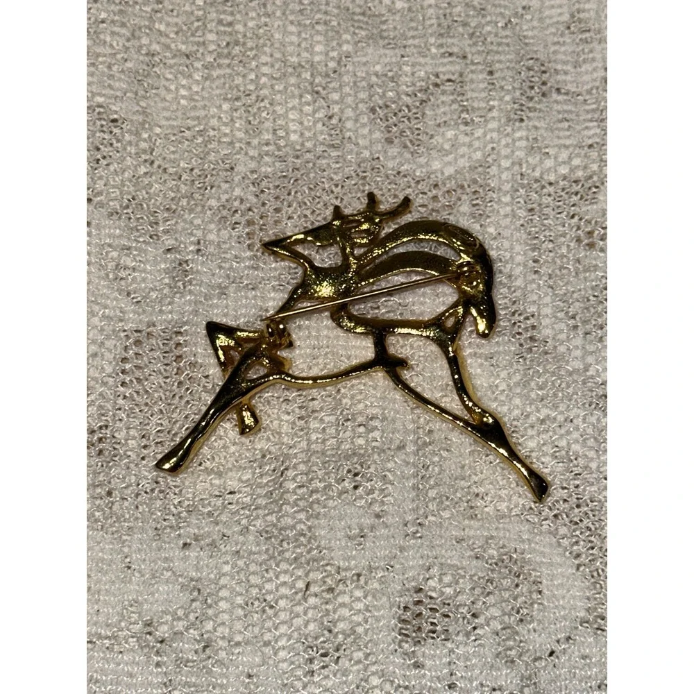 Gold Tone Reindeer Brooch Red Green Enamel Christmas‎ Holiday Pin Women